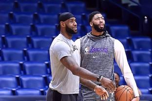 J联赛本赛季场均观众2.1万创新高，但低于中超2.57万（J联赛本季场均观众达2.1万刷新纪录，仍逊于中超2.57万）