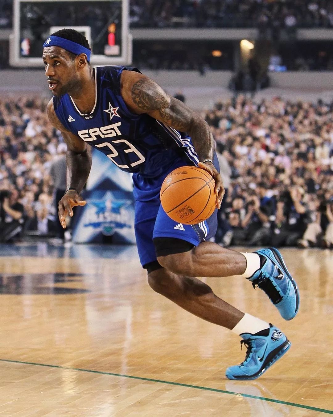 德天空：利物浦、曼城等豪门盯上迪奥曼德，莱比锡标价超1亿欧（德天空：利物浦、曼城等豪门有意迪奥曼德，莱比锡要价逾1亿欧元）