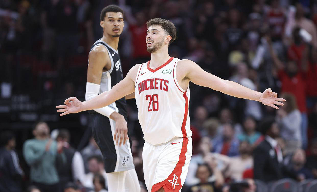 韩媒：韩国前国脚李天秀涉嫌诈骗数亿韩元，已被立案调查（韩媒：前韩国国脚李天秀涉数亿韩元诈骗，已被立案侦查）