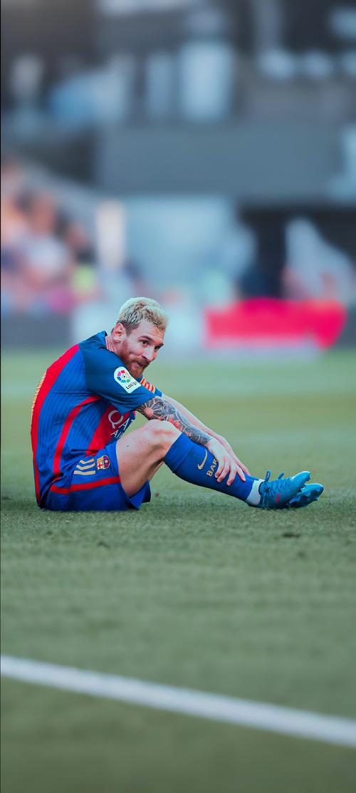 大心脏！杰伦·约翰逊三分再中 帮助老鹰追到仅差1分（关键时刻！杰伦·约翰逊再中三分，老鹰将分差缩至1分）