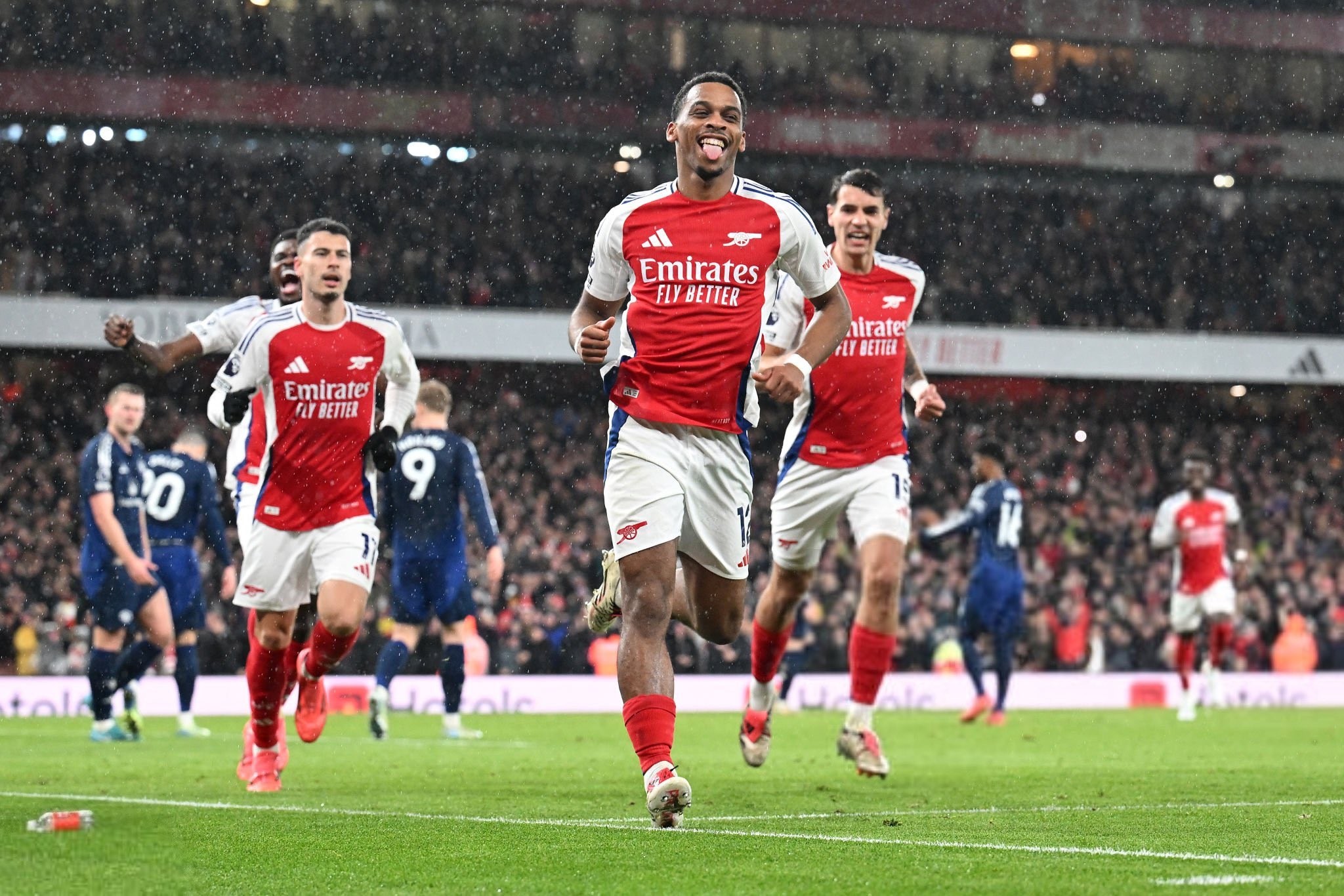 广州vs四川前瞻：郭艾伦有望复出冲首胜，四川或全华班出战（广州对阵四川前瞻：郭艾伦或迎复出冲赛季首胜，四川队可能全华班出击）