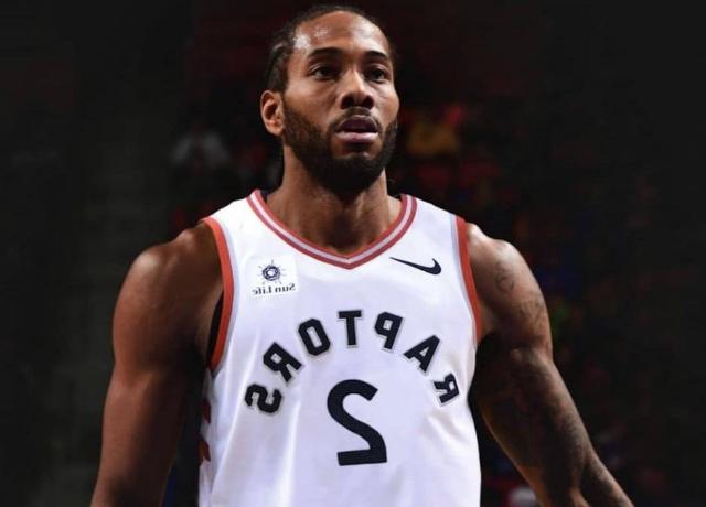 马刺篮球：独特战术体系铸就辉煌（马刺之道：独到战术体系成就传奇）