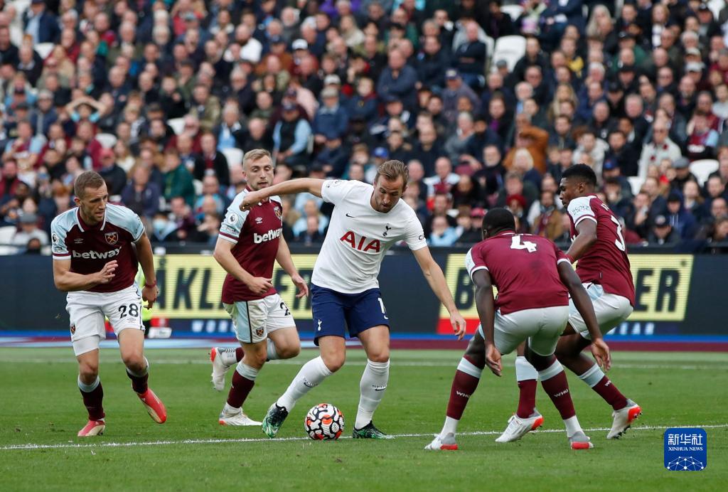 广东男篮防守反击轻取上海（广东男篮快攻致胜，轻松击败上海）