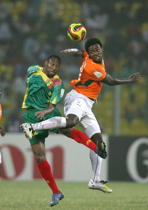 NBA快船主场险胜国王（NBA快船主场惊险击败国王）