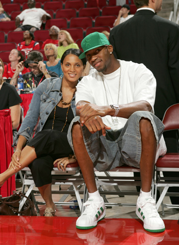 能做到吗？库库欧洲杯夺冠后染红发，现称世界杯夺冠将剃光头（能兑现吗？库库豪言：若夺世界杯就剃光头，此前欧洲杯夺冠曾染红发）