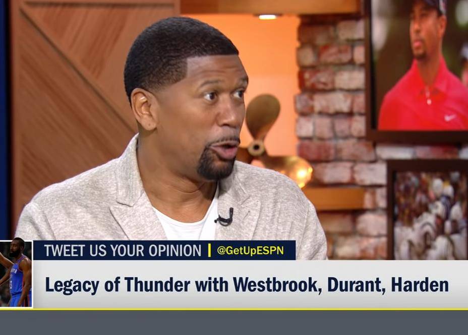 天津双外援首节同时上双，领先山西11分（天津双外援首节齐破两位数，山西暂落后11分）